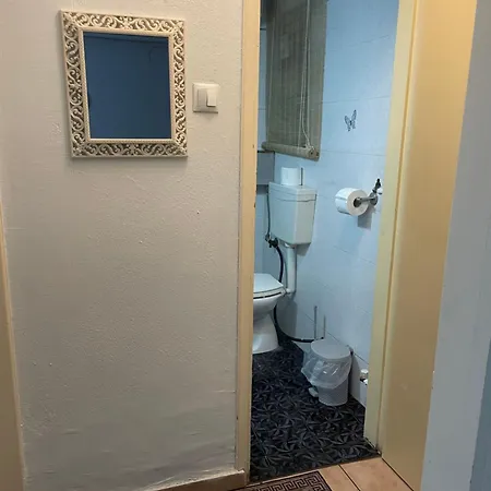 κεντρικό ημιυπόγειο Wolos