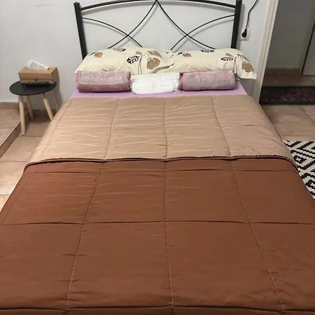 κεντρικό ημιυπόγειο Apartament *