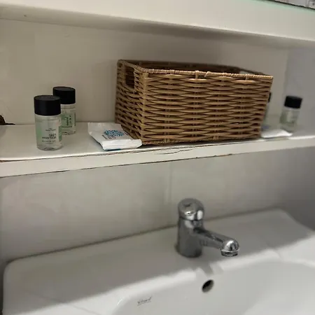 κεντρικό ημιυπόγειο Wolos