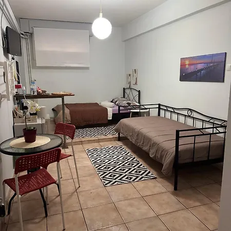 κεντρικό ημιυπόγειο στο βόλο εως 3 ατομα Appartement *