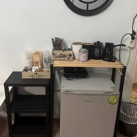 شقة κεντρικό ημιυπόγειο στο βόλο εως 3 ατομα *